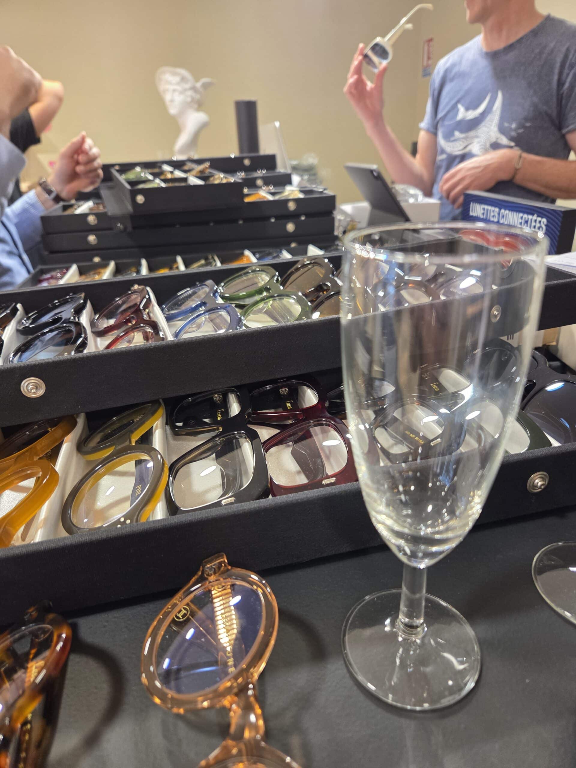 Opticien Autun Evenement Lesca lunetier en boutique, un moment privilégié.